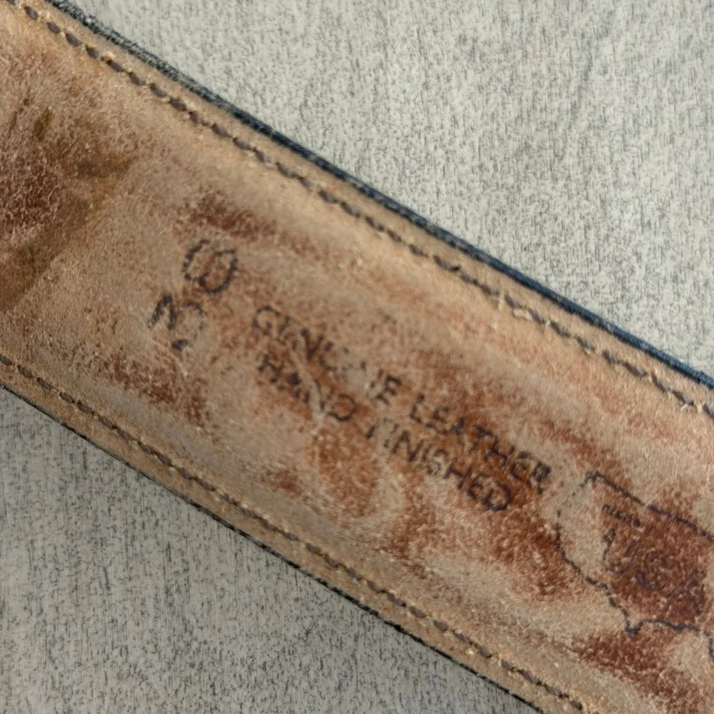 Chambers Western Belt Hand Finished Tooled Leather Two Tone Buckle USA 38‎ VTG